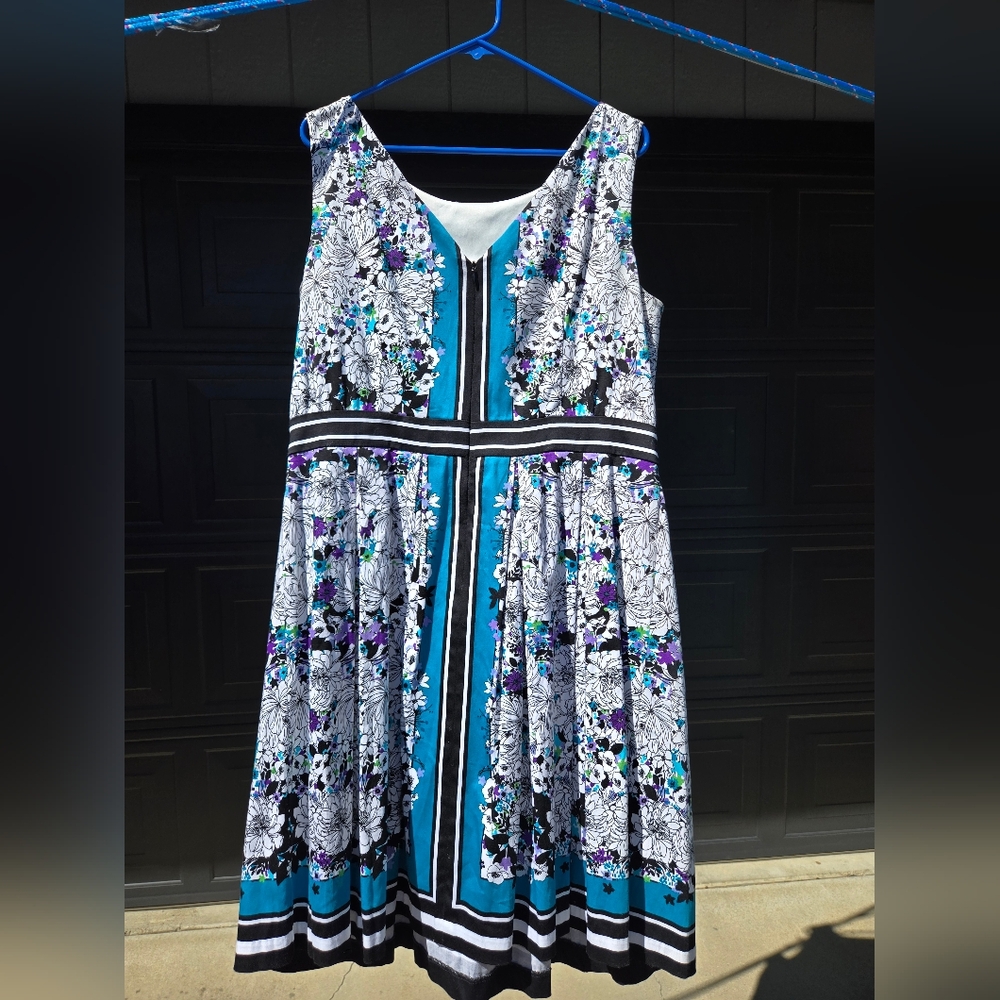 Floral Sleeveless Dress with Blue and Black Accents